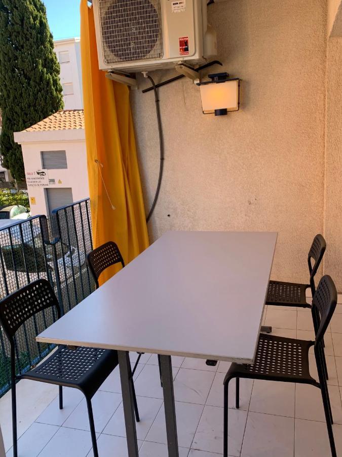 Costa Daurada Apartaments - Blau Mari Σαλού Εξωτερικό φωτογραφία